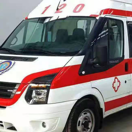 罗定非急救护送病人转院租赁救护车的优缺点对比